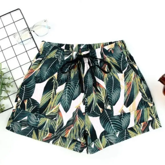 Green Leaves Drawstring Pocketed Shorts